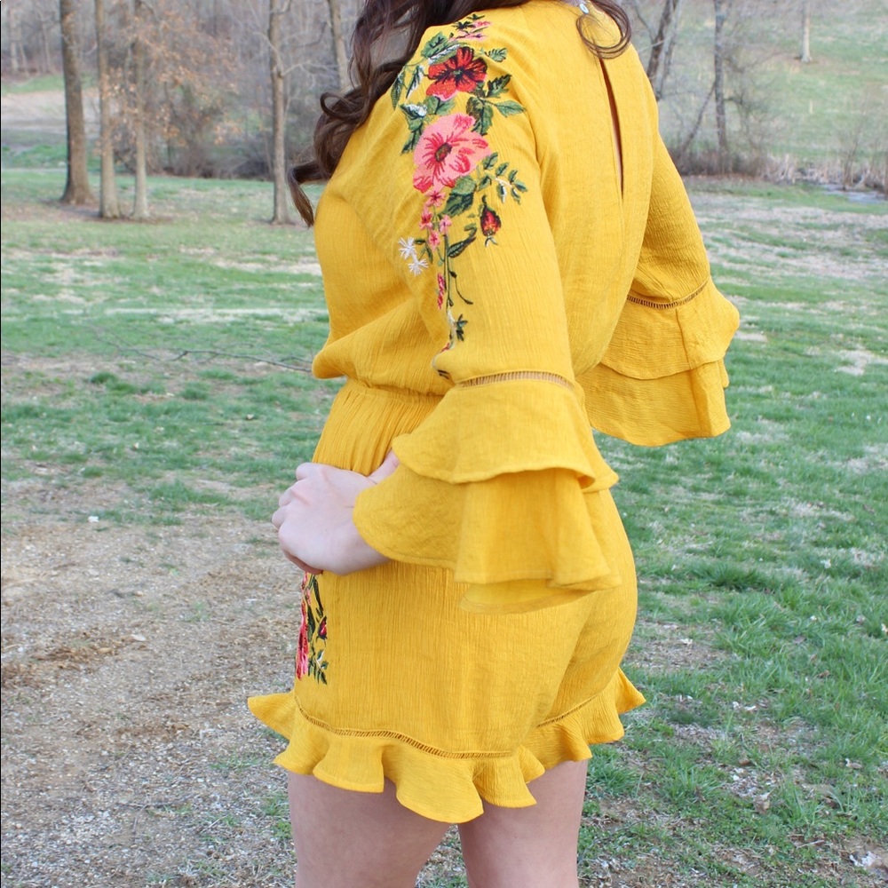 New Yellow Romper - Picture 2 of 3